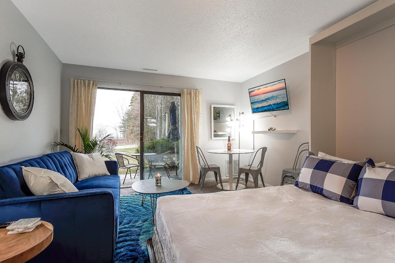Beautiful Lake View Studio Condo At The Shores 트래버스 시티 외부 사진